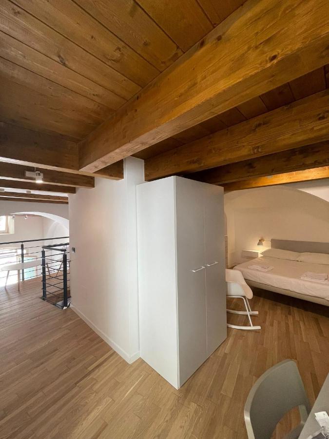 Ground Stone Apartment บารี ภายนอก รูปภาพ